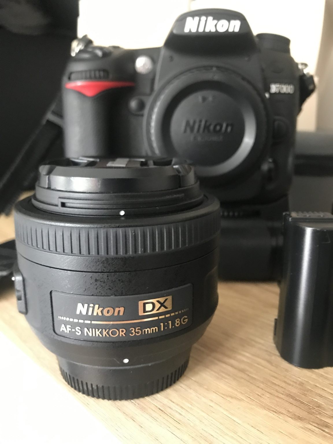 NIKON D7000 Digital Camera 16.2MP + Battery Grip + Nikon DX Lenses + Remote