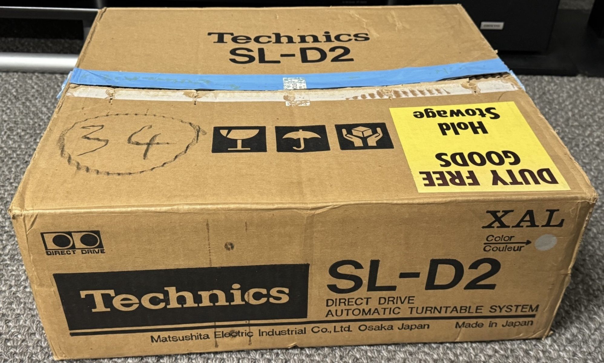 TECHNICS DIRECT DRIVE SL-D2 W/ ORIGINAL SHIPPING CARTON & 270C CART -MINT