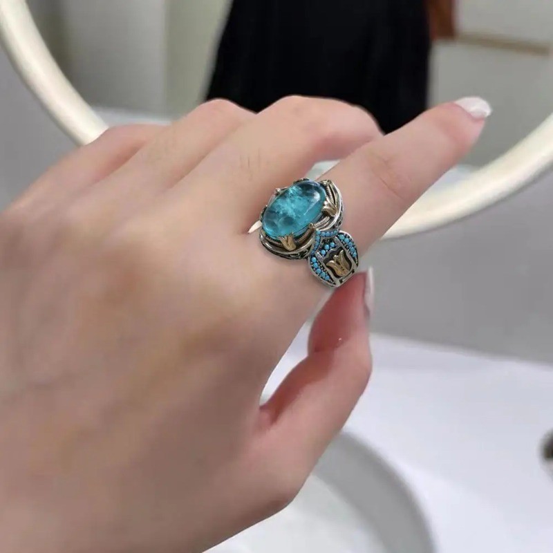 Retro Style Blue Oval Gem Ring