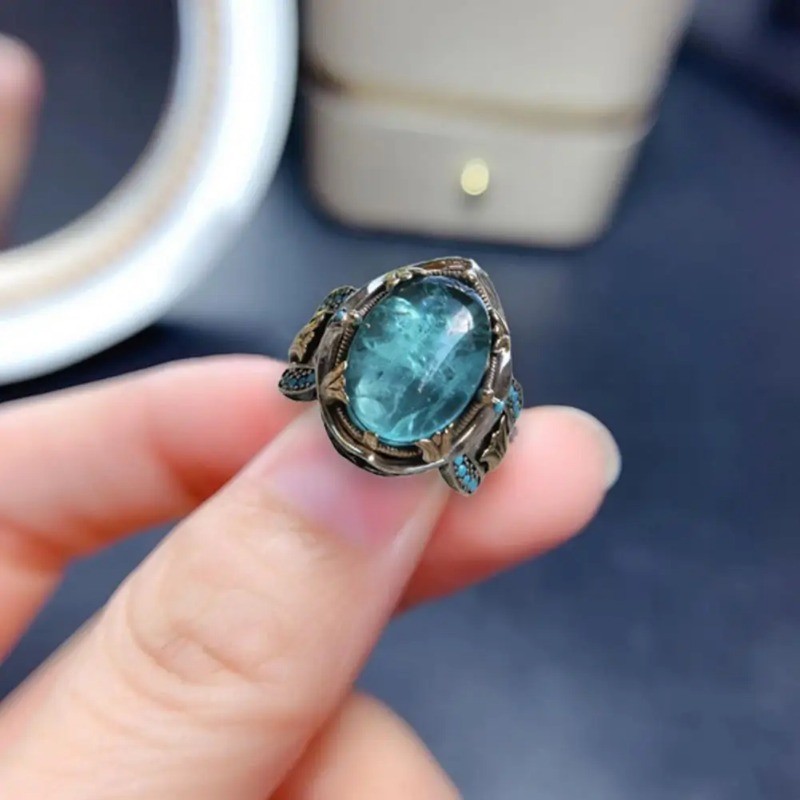 Retro Style Blue Oval Gem Ring