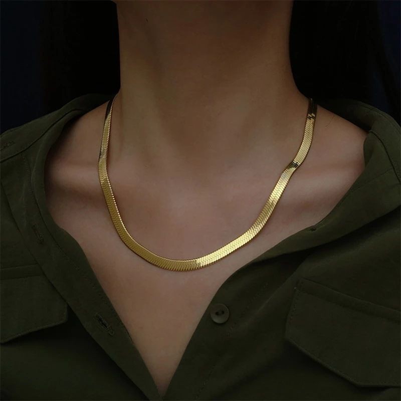 18K Gold Blade Chain Necklace