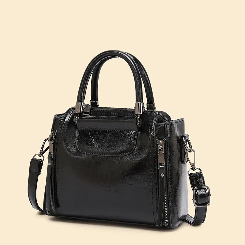 High-grade Portable Women's Large Capacity Korean Style Versatile Retro Simple Shoulder Messenger Bag