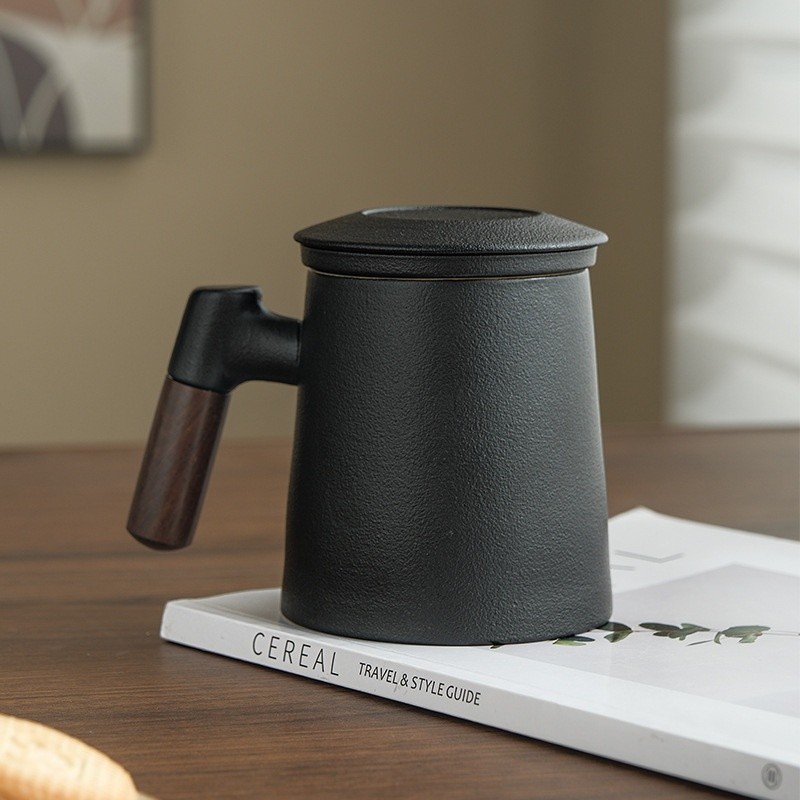 Ceramic Tea Water Separation Tea Cup Mug With Lid