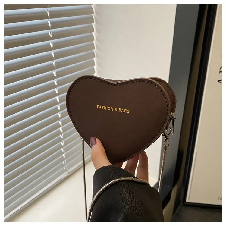Vintage Heart-Shaped Mini Chain Crossbody Bag