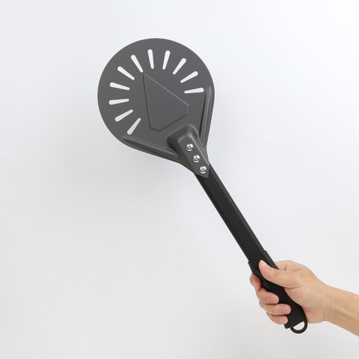 Minimally Designed Kitchen Pizza Scoop For Home Use