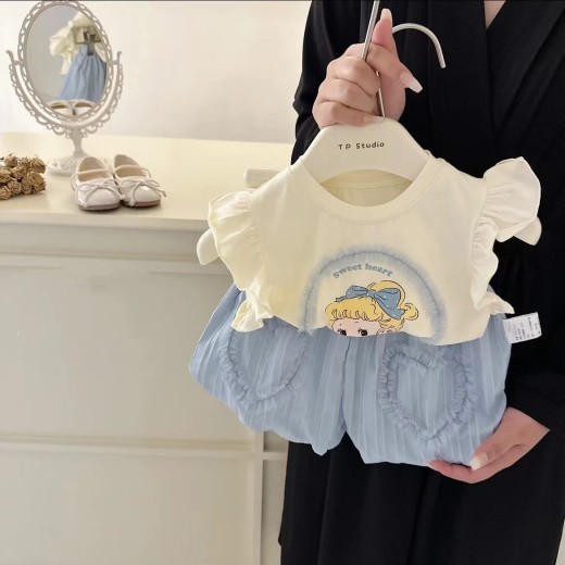 Fashionable Cartoon Short-sleeved Shirt Shorts Two-piece Set