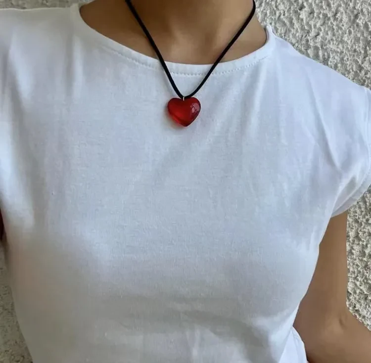 Heart-shaped Crystal Pendant Fashion Necklace