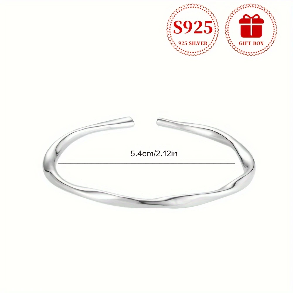 Elegant 925 Sterling Silver Bracelet  18K Gold-Plated Twisted Mobius Band Design