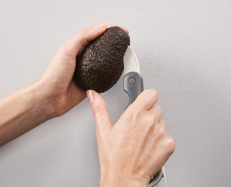3-in-1 Avocado Tool - Joseph Joseph Duo