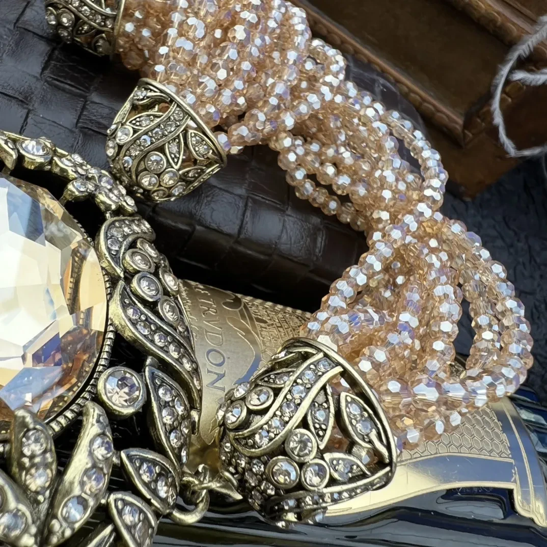 Vintage Court Style Fashion Elegant Simple And Light Luxury Rhinestone Inlaid Women's Necklace