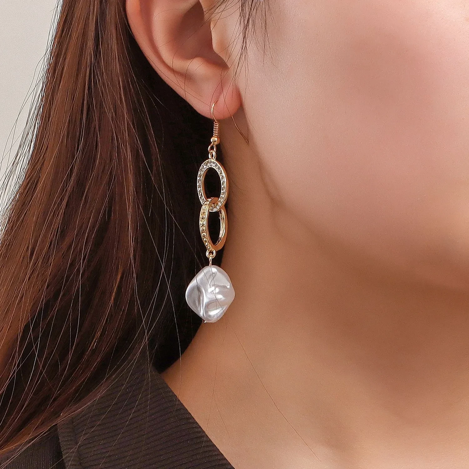 Street Shooting Hollow Stud Earrings Women