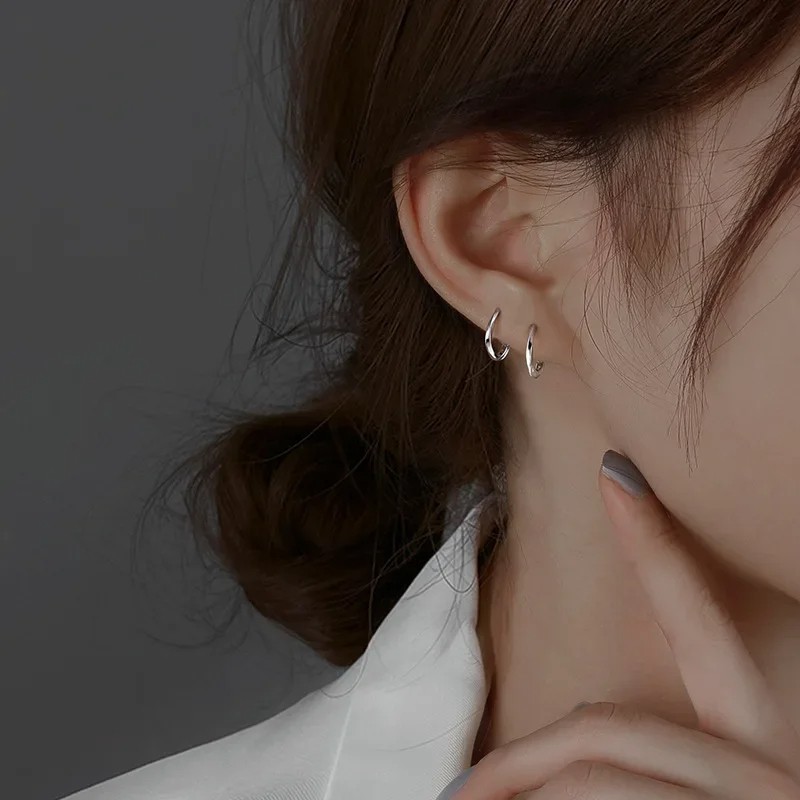 925 Sterling Silver Round Earrings Temperament Simple Inlaid Design for Women