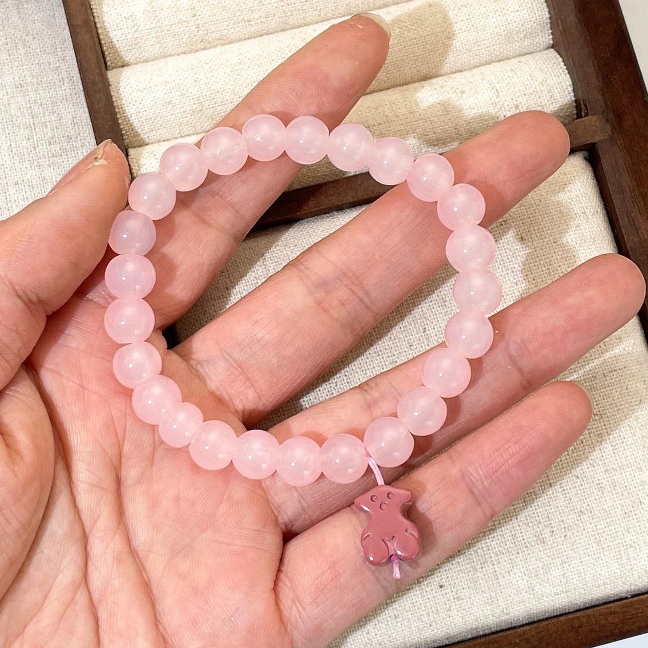 Handmade Artificial Jade-Like Pink Bead Elastic Bracelet with Cute Bear Charm  Stretchy Comfort Fit Minimalist Jewelry for Women, Casual Attire & Gift Giving, Cartoon Bear Design, Stylish Lightweight Accessory