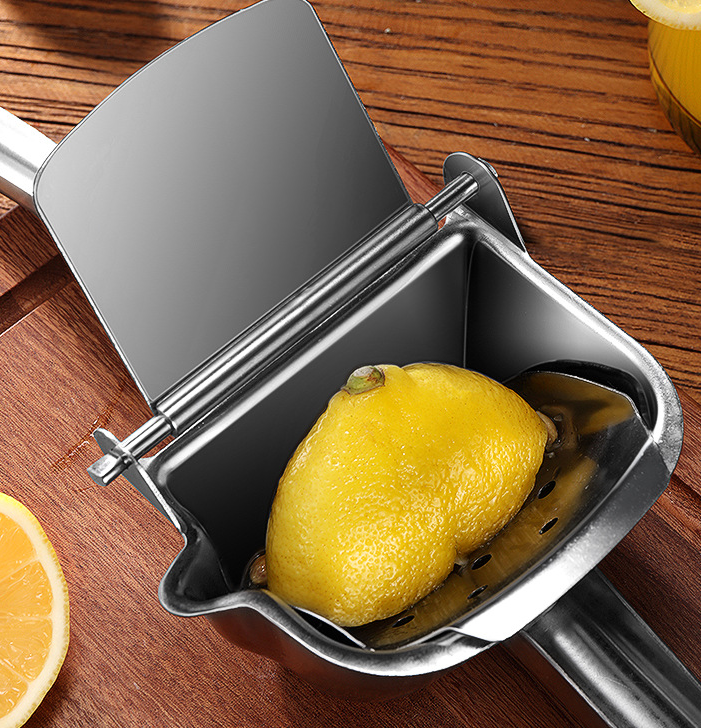 Handheld Orange Squeezer
