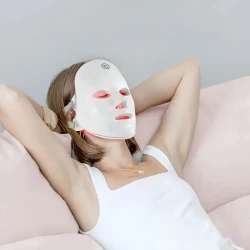 A 7-Color LED Facial Mask with Eye Protection