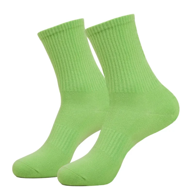 Mid-calf Combed Cotton Athletic Socks Sweat-absorbent Breathable High-pass Non-stuffy Men And Women Sports And Leisure Socks Green