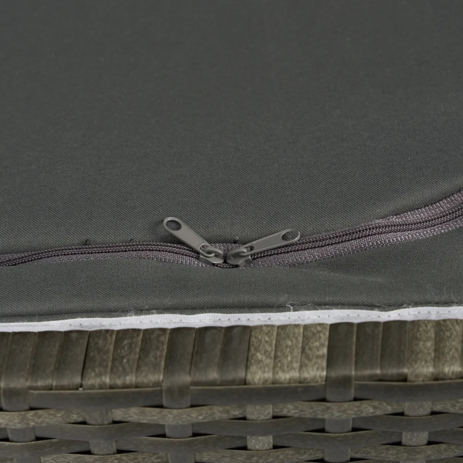 Cushion Box Grain