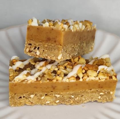 Slice Ginger Caramel Macadamia Low Gluten