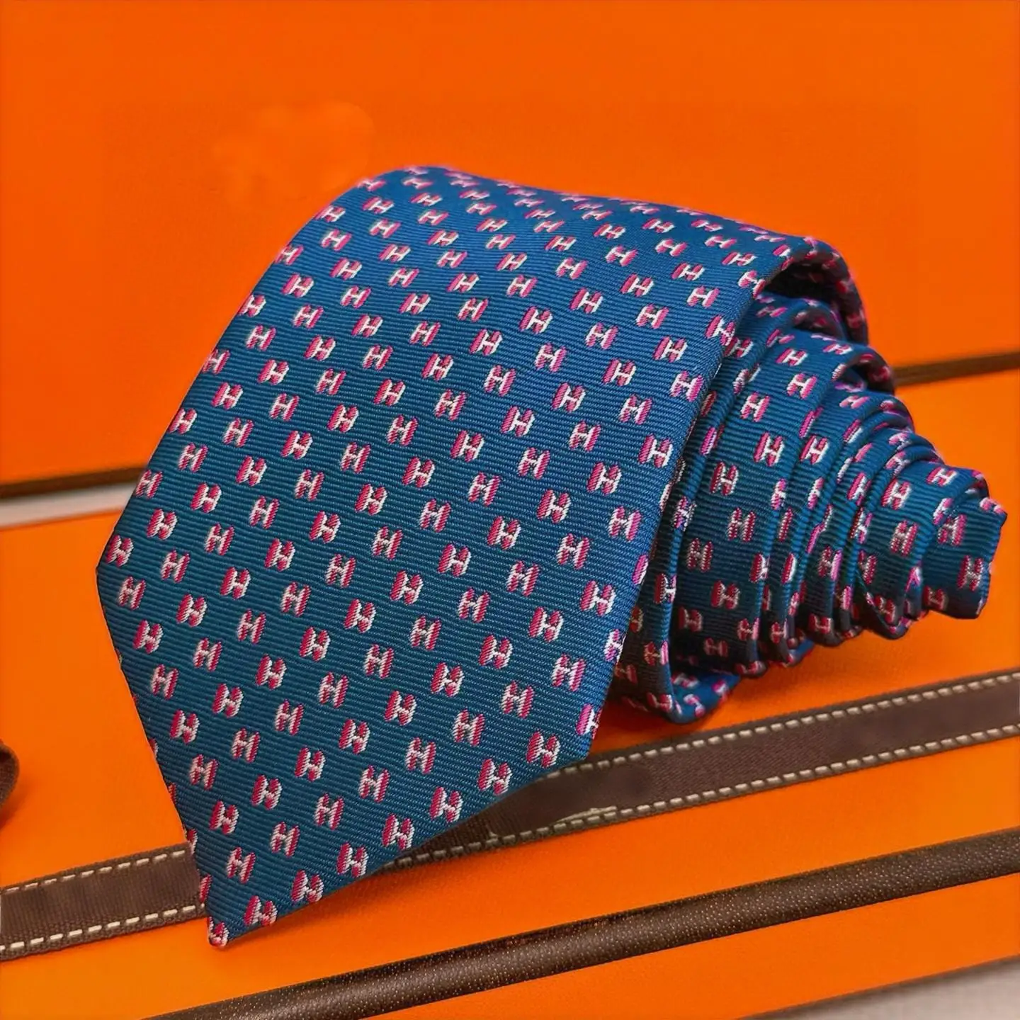 Color: green - Exclusive Silk Blended Tie, Charcoal Grey Herringbone Pattern, Handmade, High-end and Elegant, Highlighting Masculine Charm