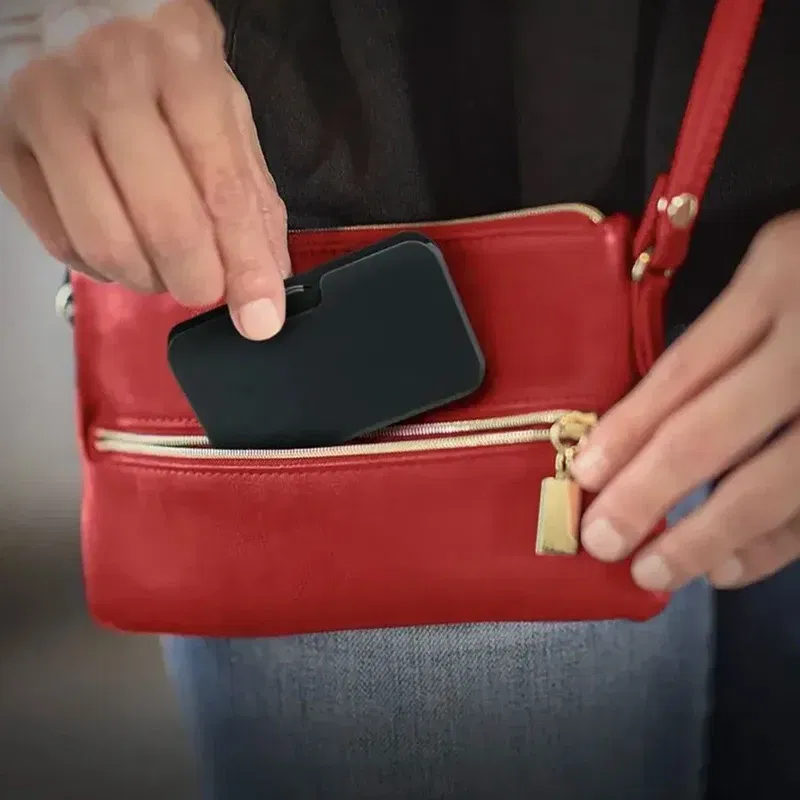 Frame Color: green, Eye Prescription: +100 - Women Clip Nose Reading Glasses Anti Blue Light Presbyopic Glasses Men Portable Men's Eyeglasses Anti-Lost Legless Bezel + Case