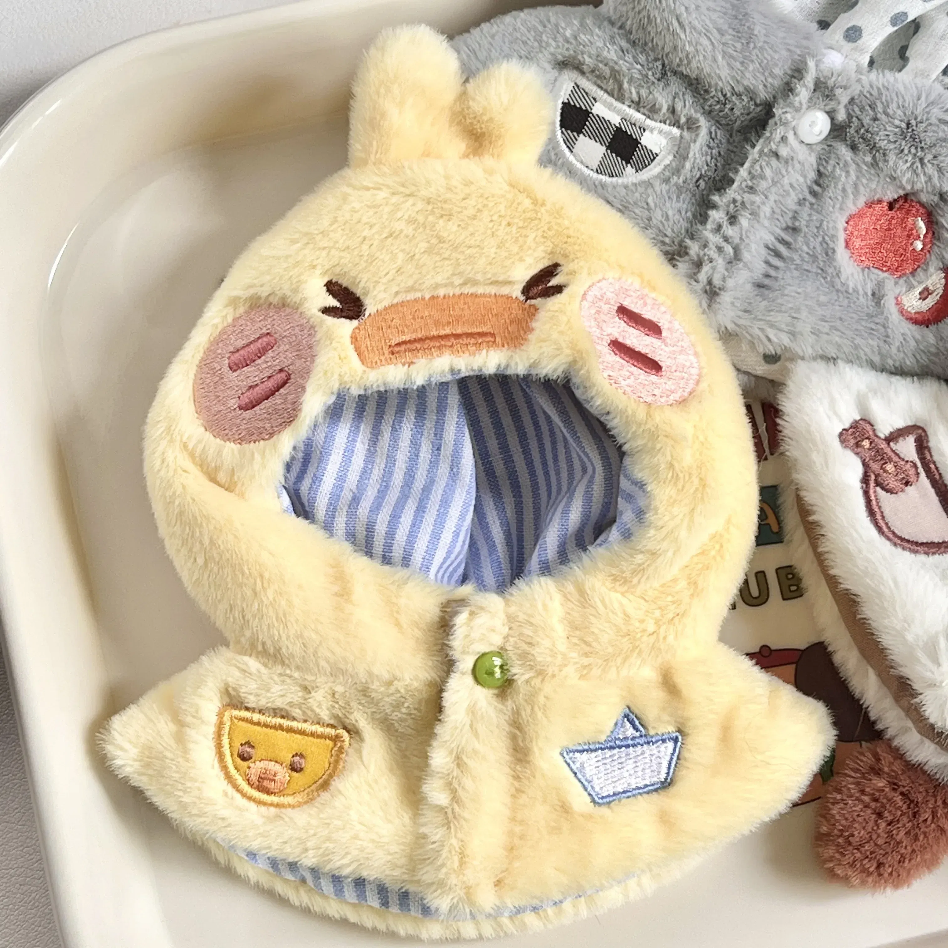 Color: WHITE, Size: S - 10cm doll clothes animal doll clothes  small animal cloak line puppy cotton doll with cute clothing kpop hat cloak