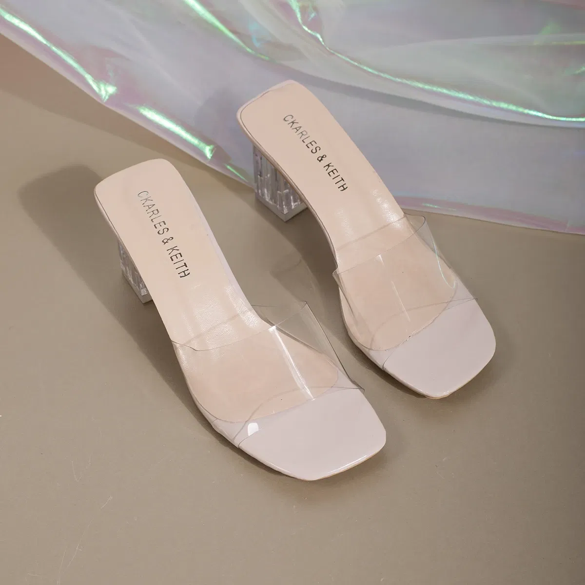 Color: black, Shoe Size: 35 - Fashionable and Elegant Women's High-heeled Sandals with Thick Heels and Square Heads,  New Transparent Casual Versatile Sandals