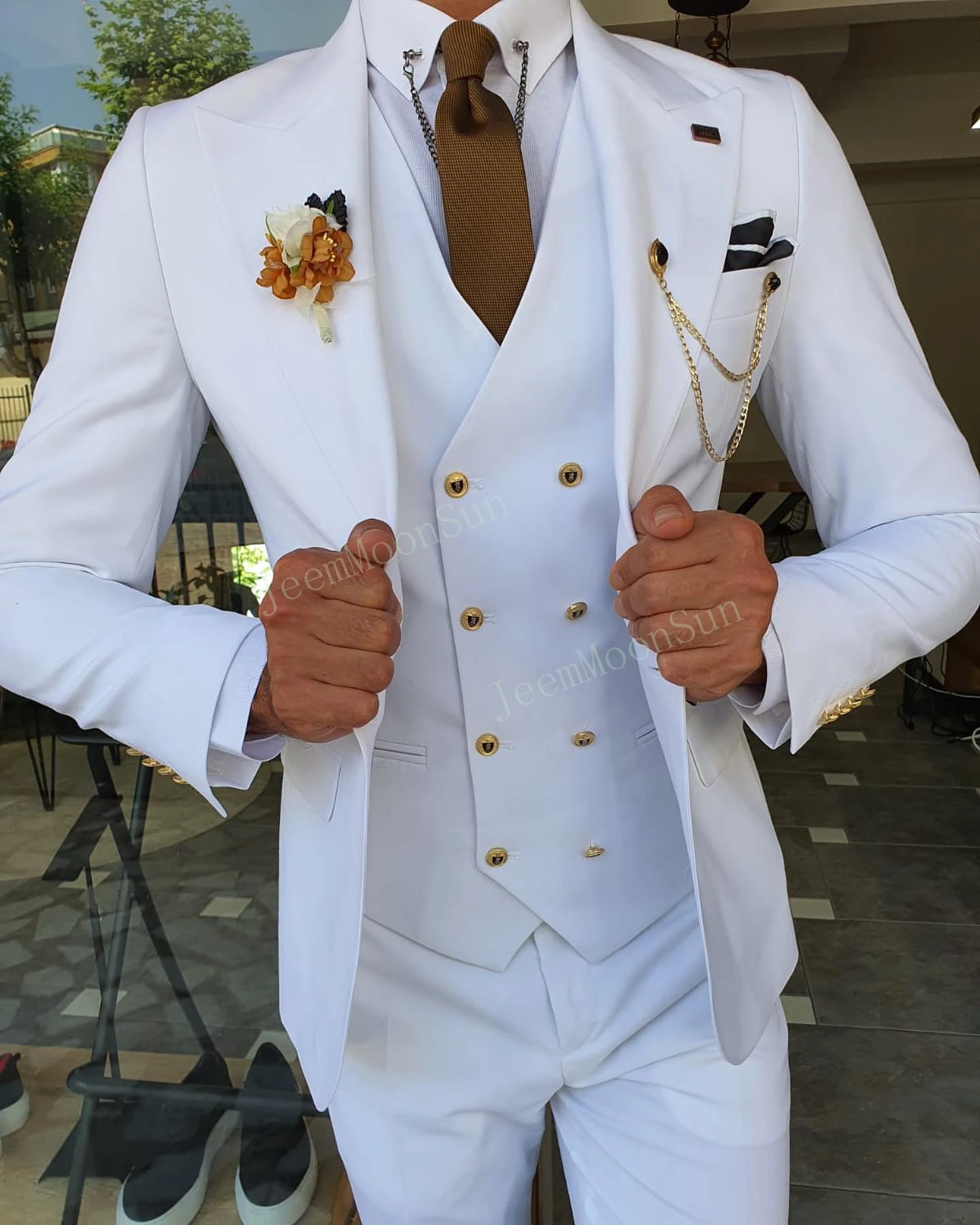 Color: green, Size: M, Ships From: CHINA - 3 Pieces New White Men's Suit 2022 Peak Lapel Slim Fit Casual Tuxedos Groom Tailor Made Terno Masculino (Blazer+Pants+Vest)