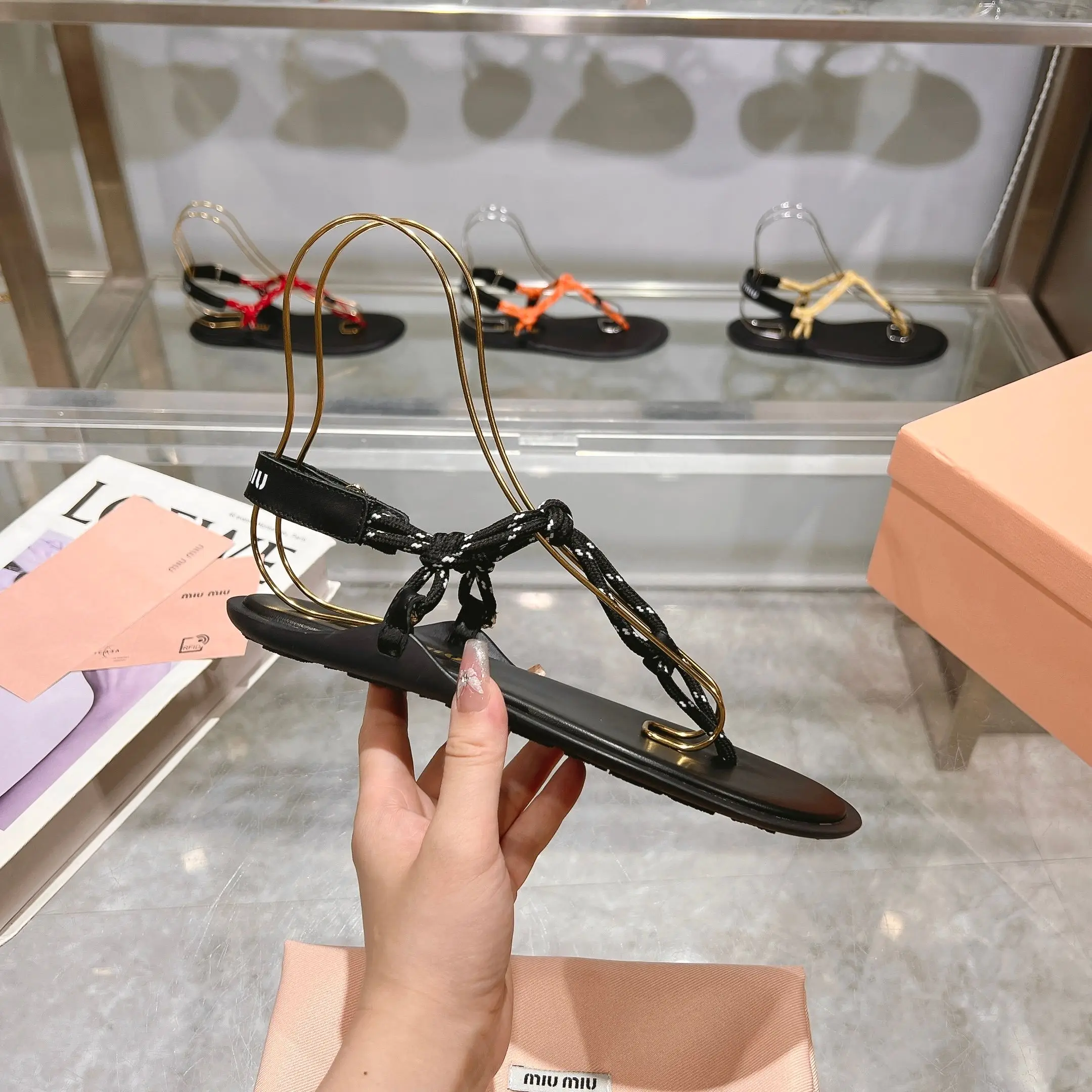 Color: black, Shoe Size: 38 - Fashionable and cost-effective MIU series 25 new summer products, the world's most popular flip-flops, versatile and trendy