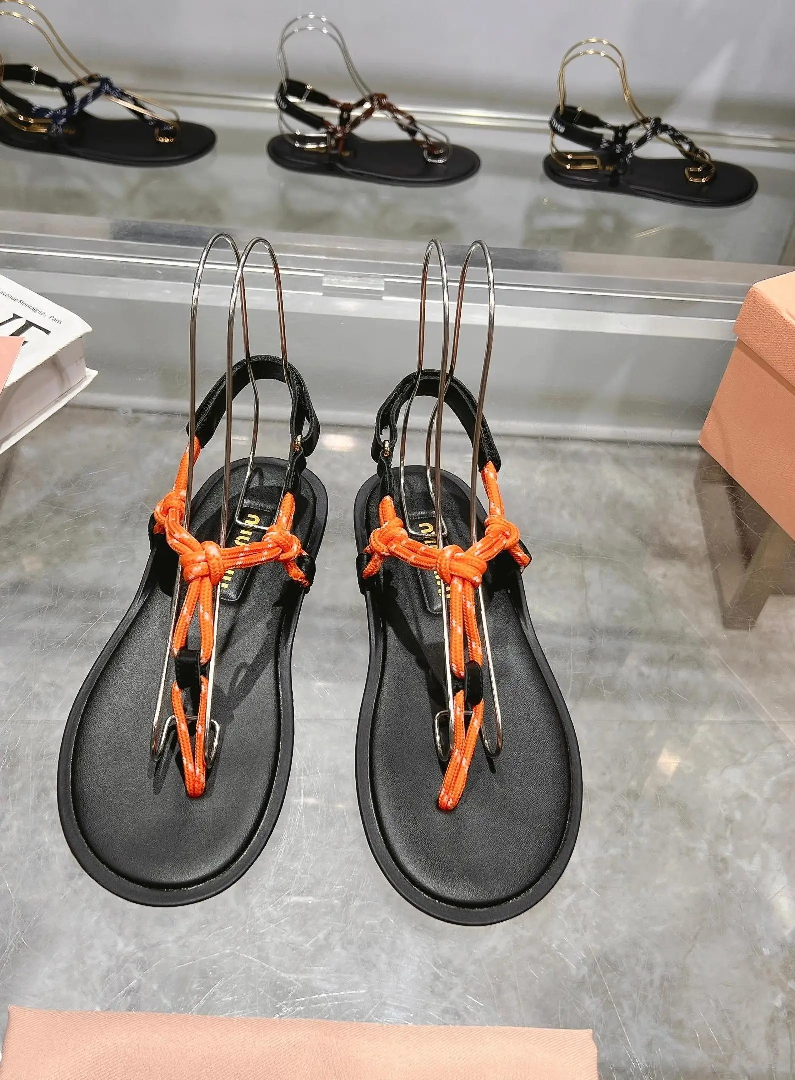 Color: black, Shoe Size: 38 - Fashionable and cost-effective MIU series 25 new summer products, the world's most popular flip-flops, versatile and trendy