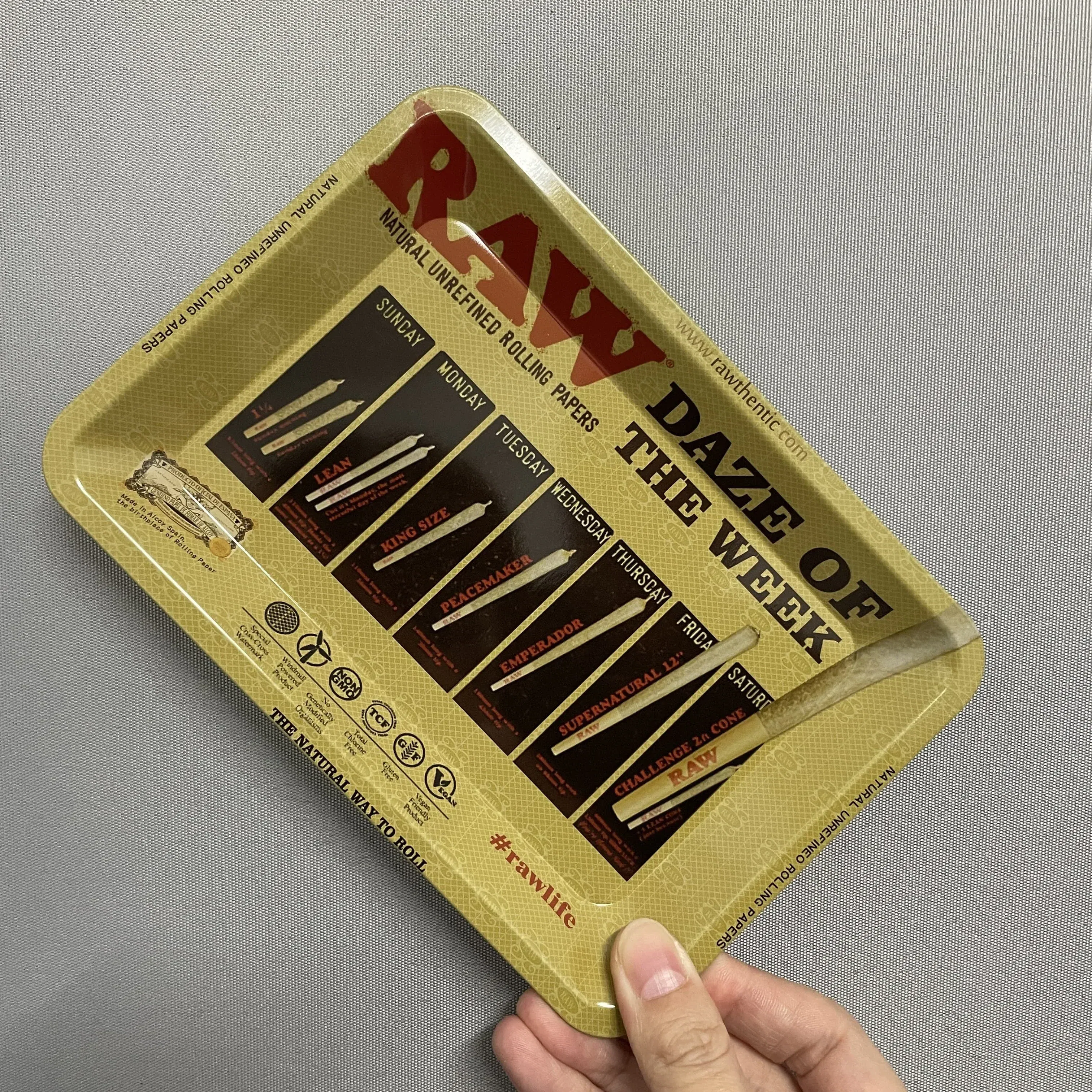 Color: Ivory - RAW Classic Rolling Tray Multi Designs Available