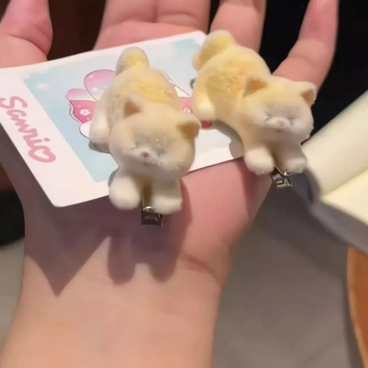 Color: Pink - 1/2pcs New Cat Flocking Hair Clip Plush Cute Cat Fish Hairpin Sweet Kawaii Hair Clips for Girls Kids Headwears Deraction Gifts