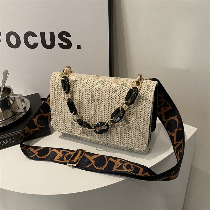 Straw Square Bag with Acrylic Chain
