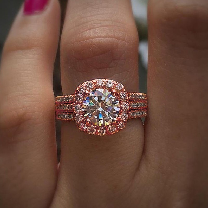 Huitan Women's Trendy Ring  Brilliant Cubic Zirconia Luxury Engagement & Wedding Jewelry