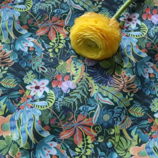 Military Green Cotton Printed Fabric Is Fashionable