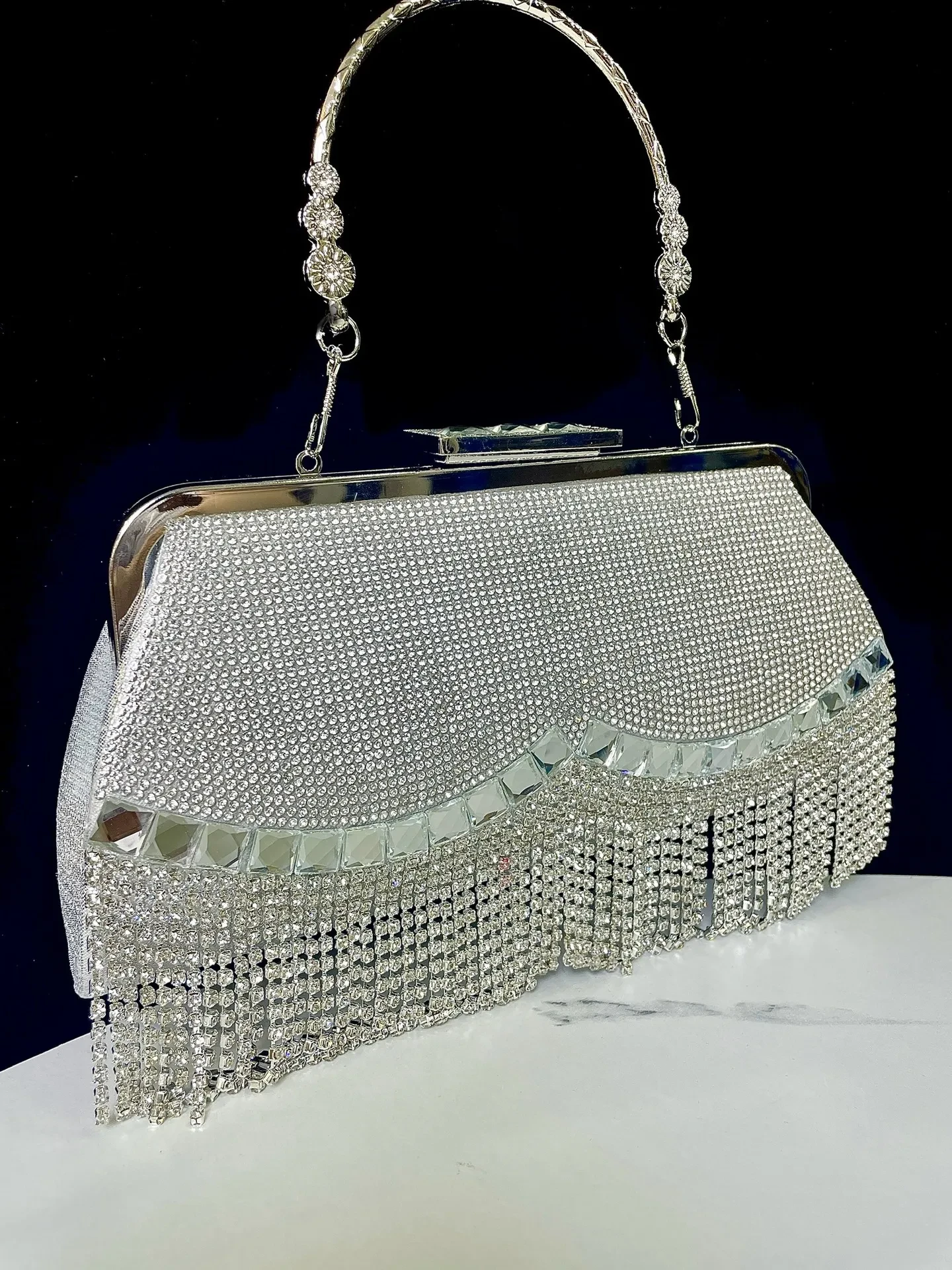 New Tassel KTV Princess Dinner Dress Hand Shoulder Crossbody Banquet Bag