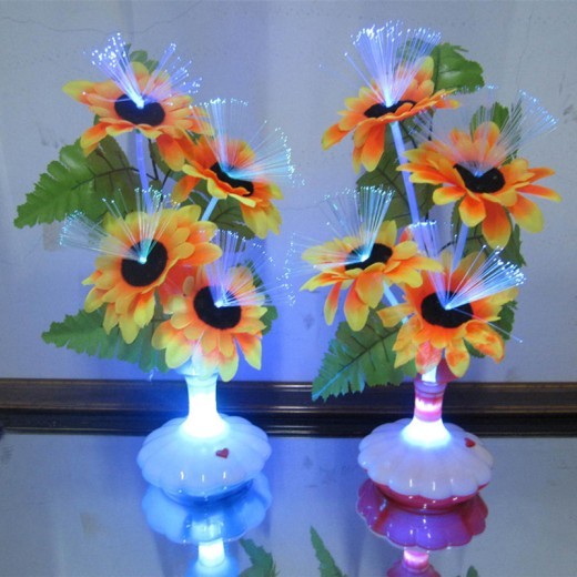 Pointed Rose Flower Vase Fiber Optic Flower