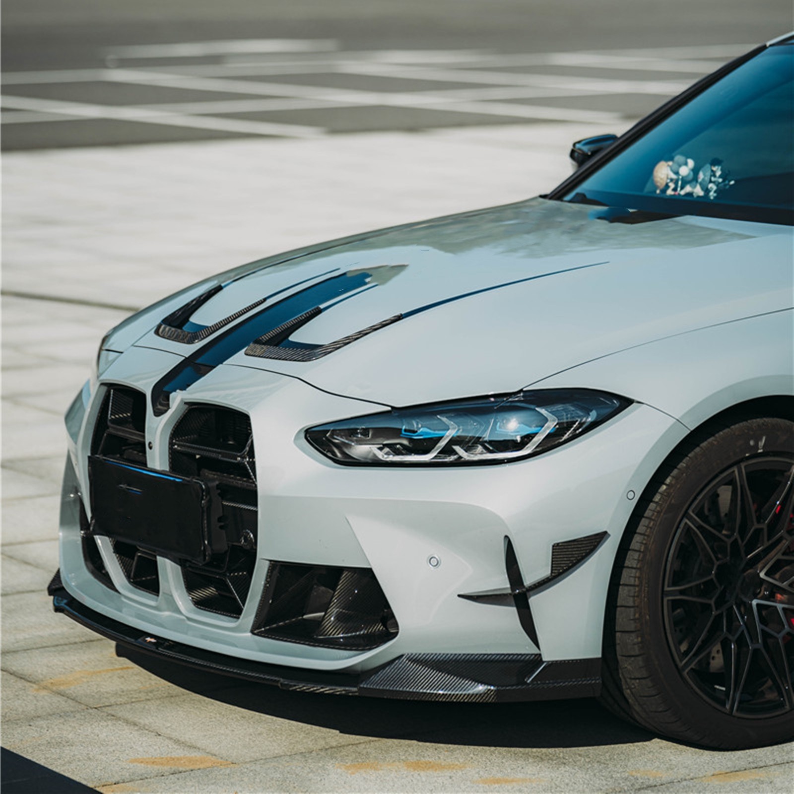 Automotive Dry Carbon Fiber Front Bumper Grille