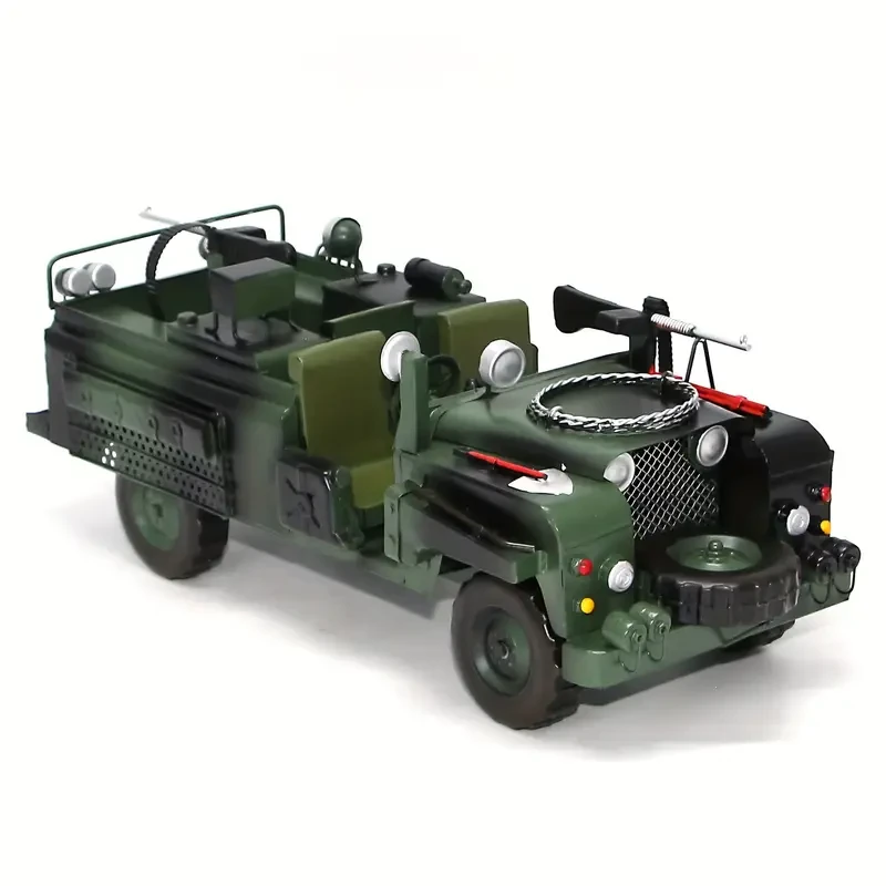1:10 Scale Handcrafted Iron Military Vehicle Model