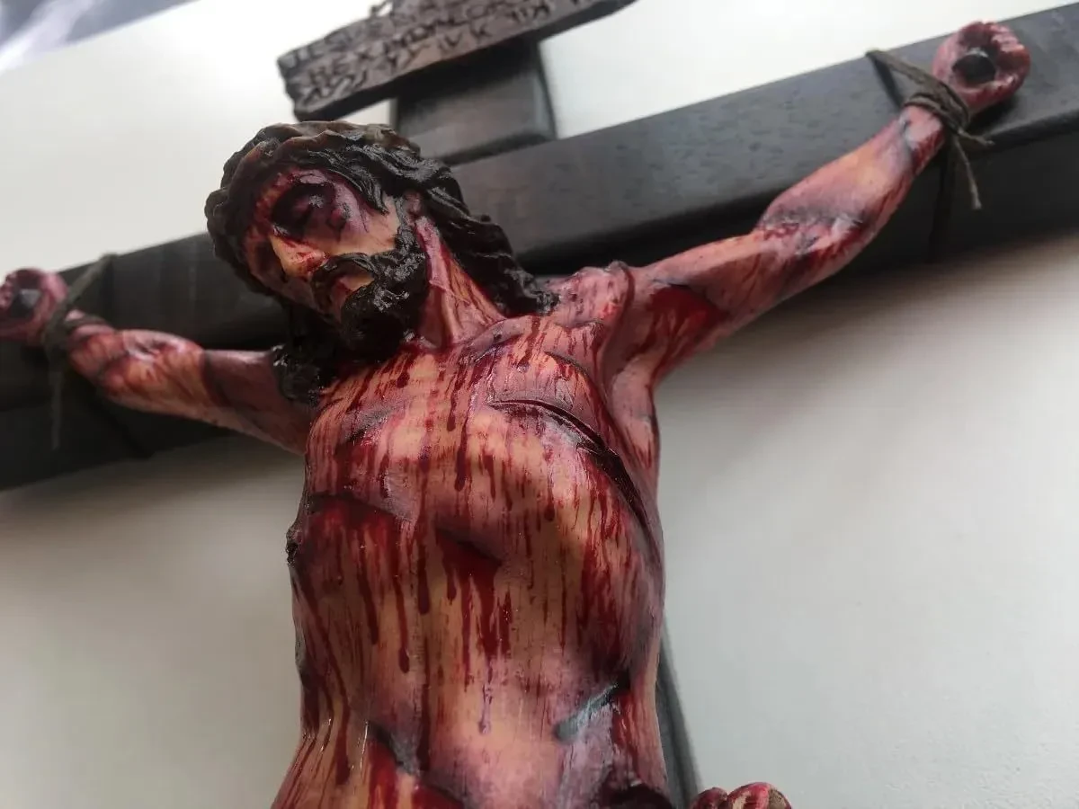American Easter Cross Resin Decorations