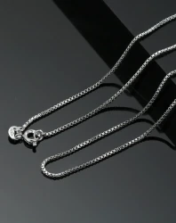18-inch Short Square Necklace
