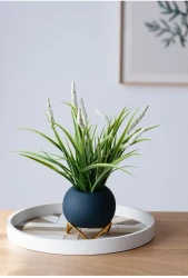 Creative ceramic vase