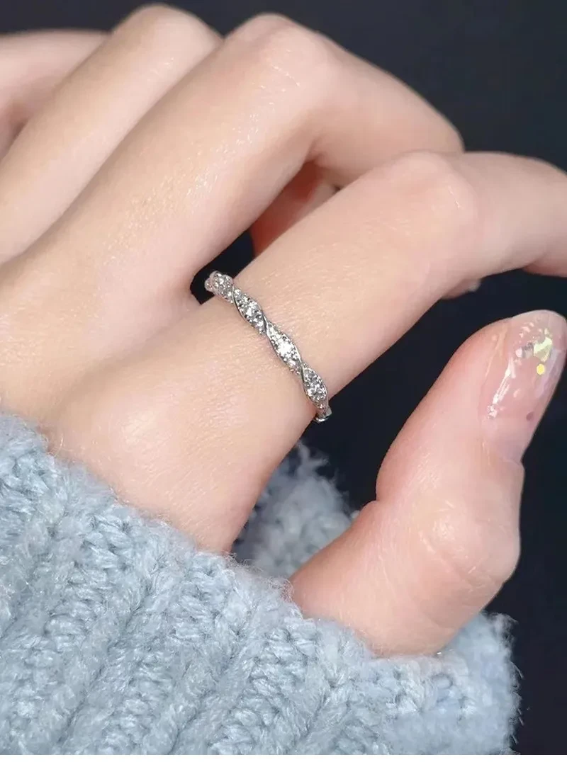 S999 Sterling Silver Winding Love Fashion Ring