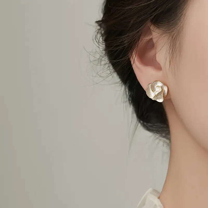Elegant Camellia Flower Stud Earrings  Vintage Style, Alloy with 925 Silver Ear Post, Women's Fashion Jewelry, All-Season Accessory for Daily & Vacation Wear