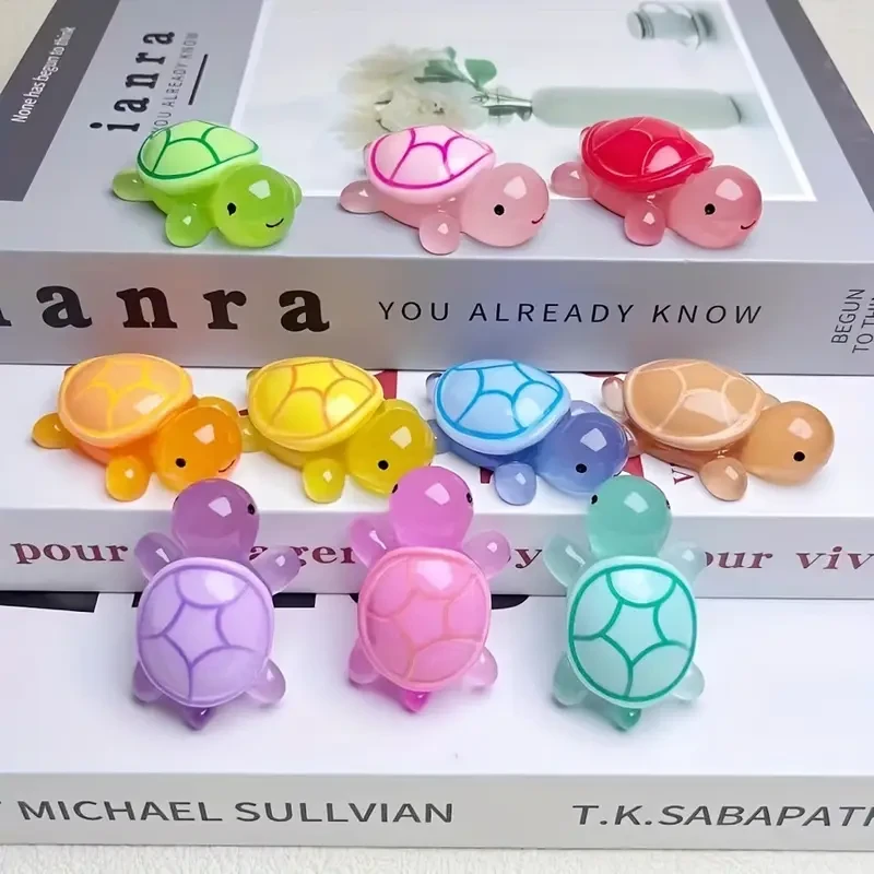 25pcs Glow-in-the-Dark 3D Turtle Toys