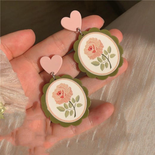 Vintage Rose Earrings Elegant
