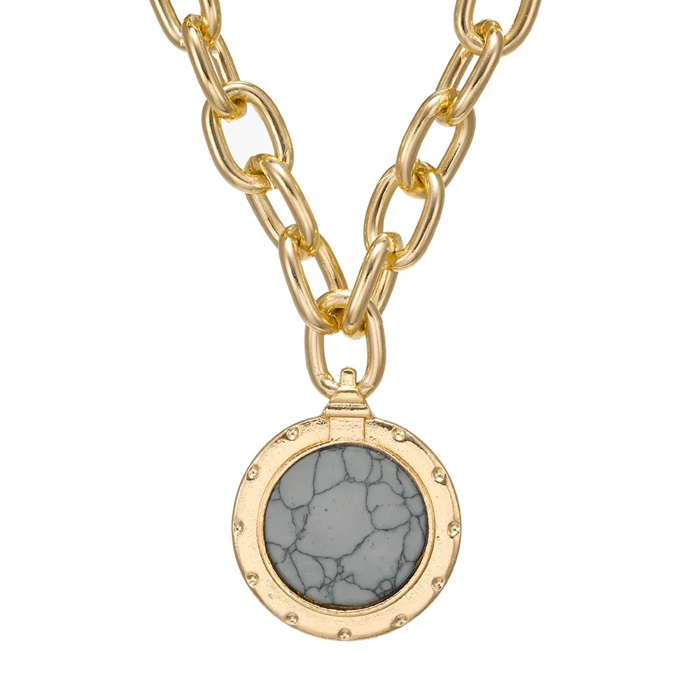 Vintage Green Stone Pendant Necklace Statement Gold Color Heavy Metal Long Chain Necklace for Women Jewelry Gifts