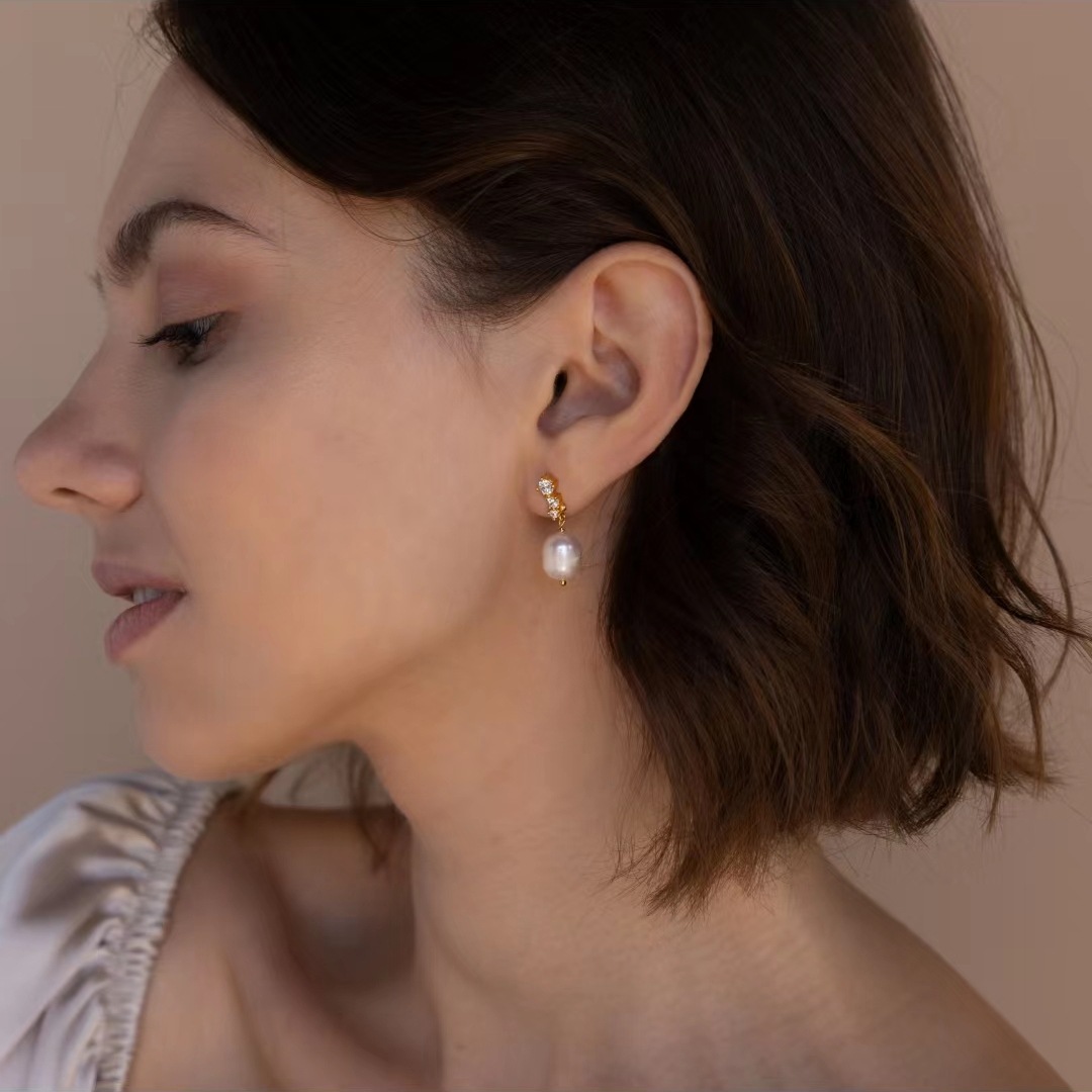 New Pearl Copper-plated Gold Micro Inlaid Zircon Women's Fashion Earrings