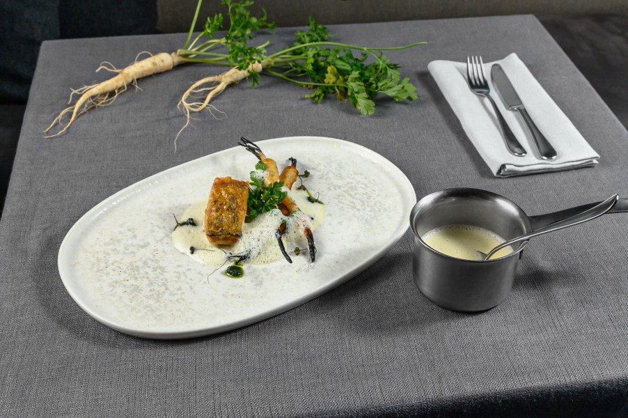 Lunar White Bowl 140mm - Bonna
