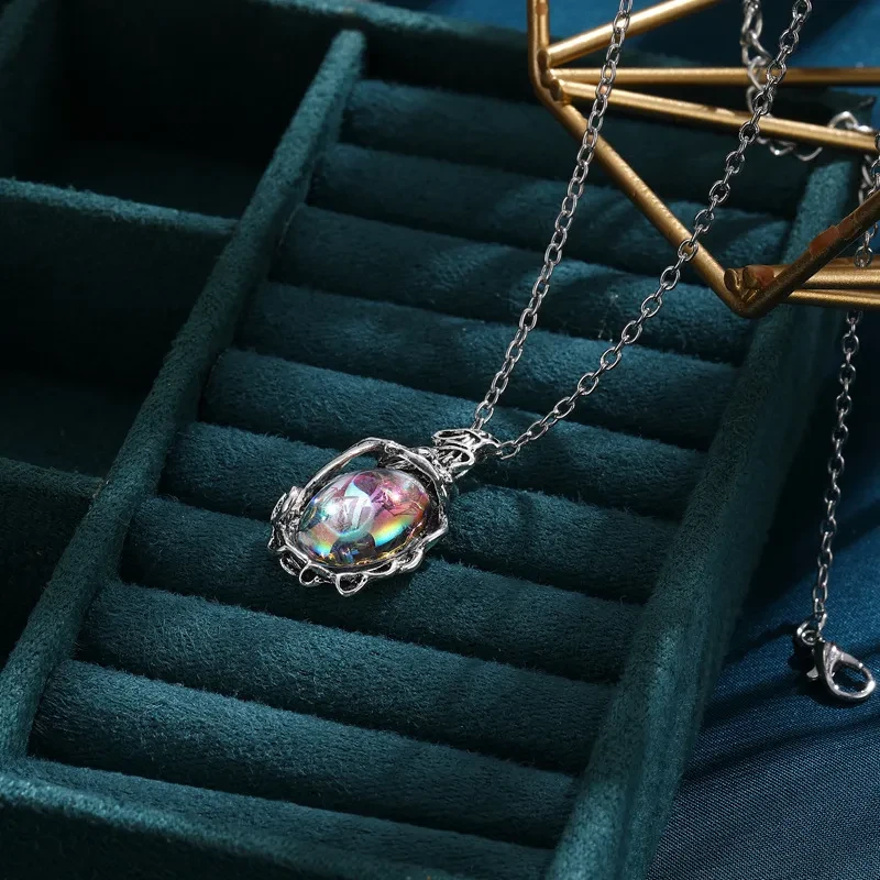 Fashion Simple Retro Moonstone Pendant Necklace