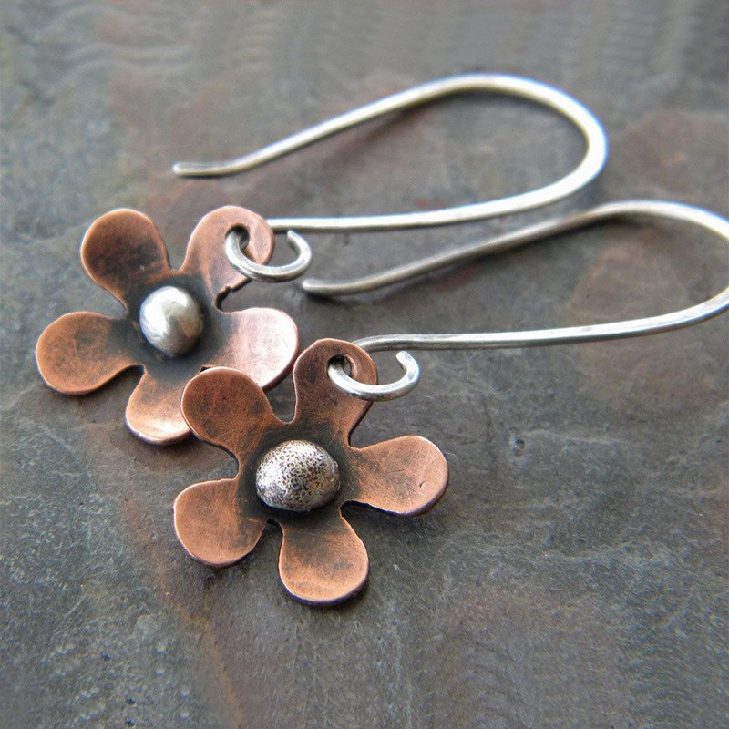 Women's Retro Two-color Alloy Flower Earrings
